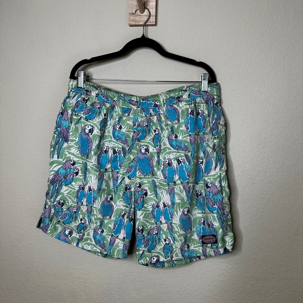 Vineyard Vines AOP Men Parrot Print Swim Trunks Size Med Board Shorts Summer